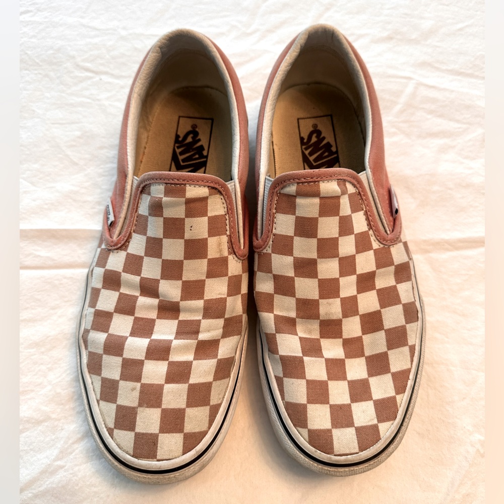 Vans Dusky Pink Checkered Slip Ons Men’s Size 7/Women’s Size 9